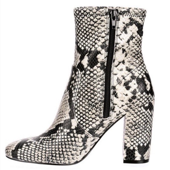 Aldo snakeskin booties - Picture 2 of 10